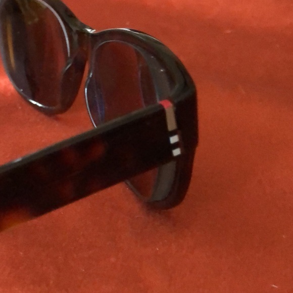 🟡 BURBERRY SUNGLASS FRAMES (Prescription) - Picture 4 of 15